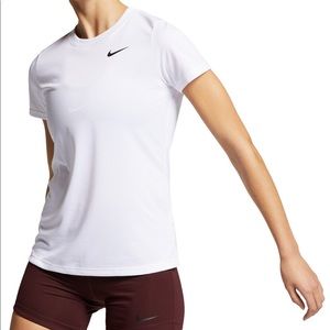 Nike Dri-FIT Lengend